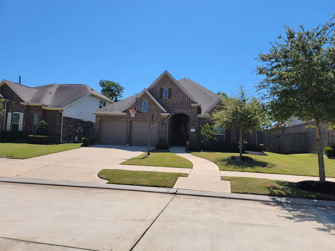 Photo 2 of 5803 Nowlands Run Lane, Sugar Land, TX