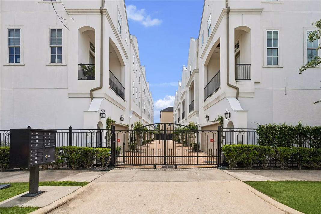 Photo of 1244 W 23rd Street, Houston, TX 77008