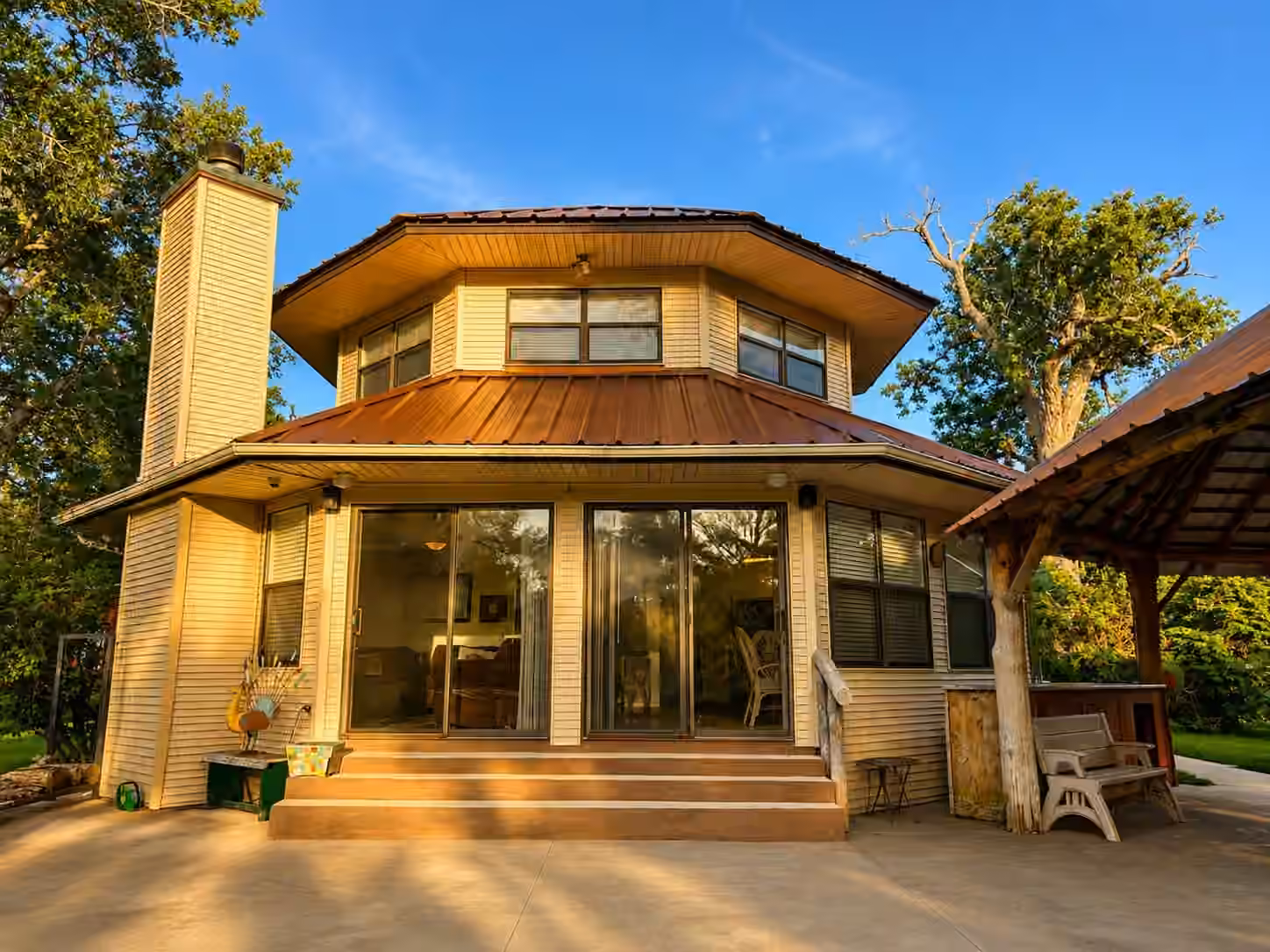 Photo 2 of 129 Selkirk Drive, Bay City, TX