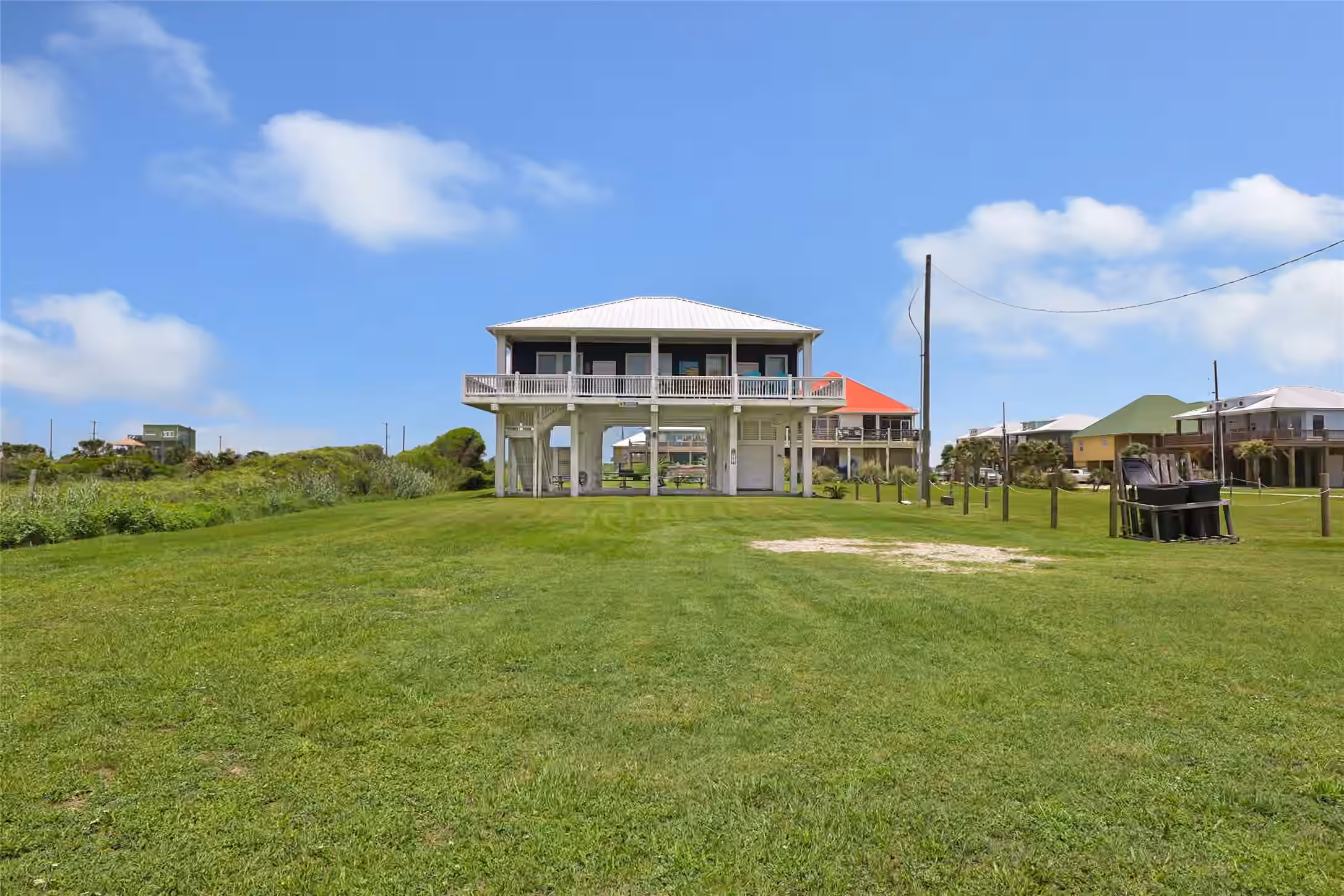 Photo 7 of 761 Bolivar Dunes Boulevard, Gilchrist, TX