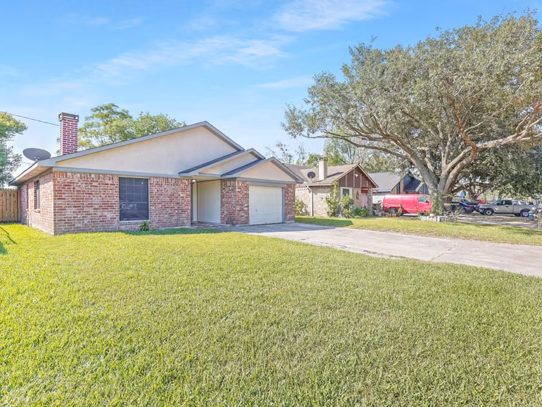 Photo of 726 Corvette Court, Houston, TX
