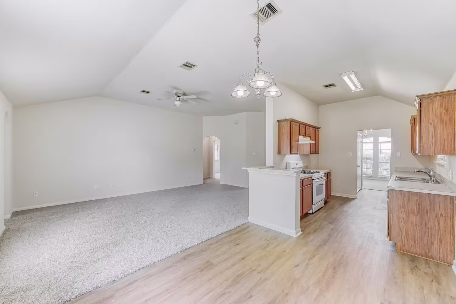 Photo 4 of 6114 Sandy Hollow Drive, Katy, TX