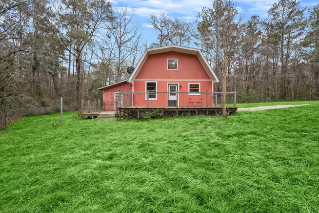 Photo 2 of 17868 Dogwood Drive, Conroe, TX