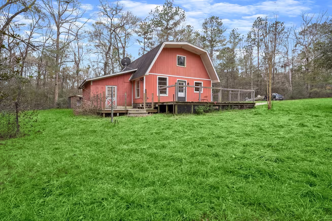 Photo 3 of 17868 Dogwood Drive, Conroe, TX