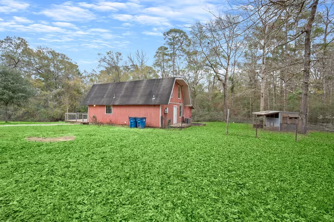 Photo 5 of 17868 Dogwood Drive, Conroe, TX