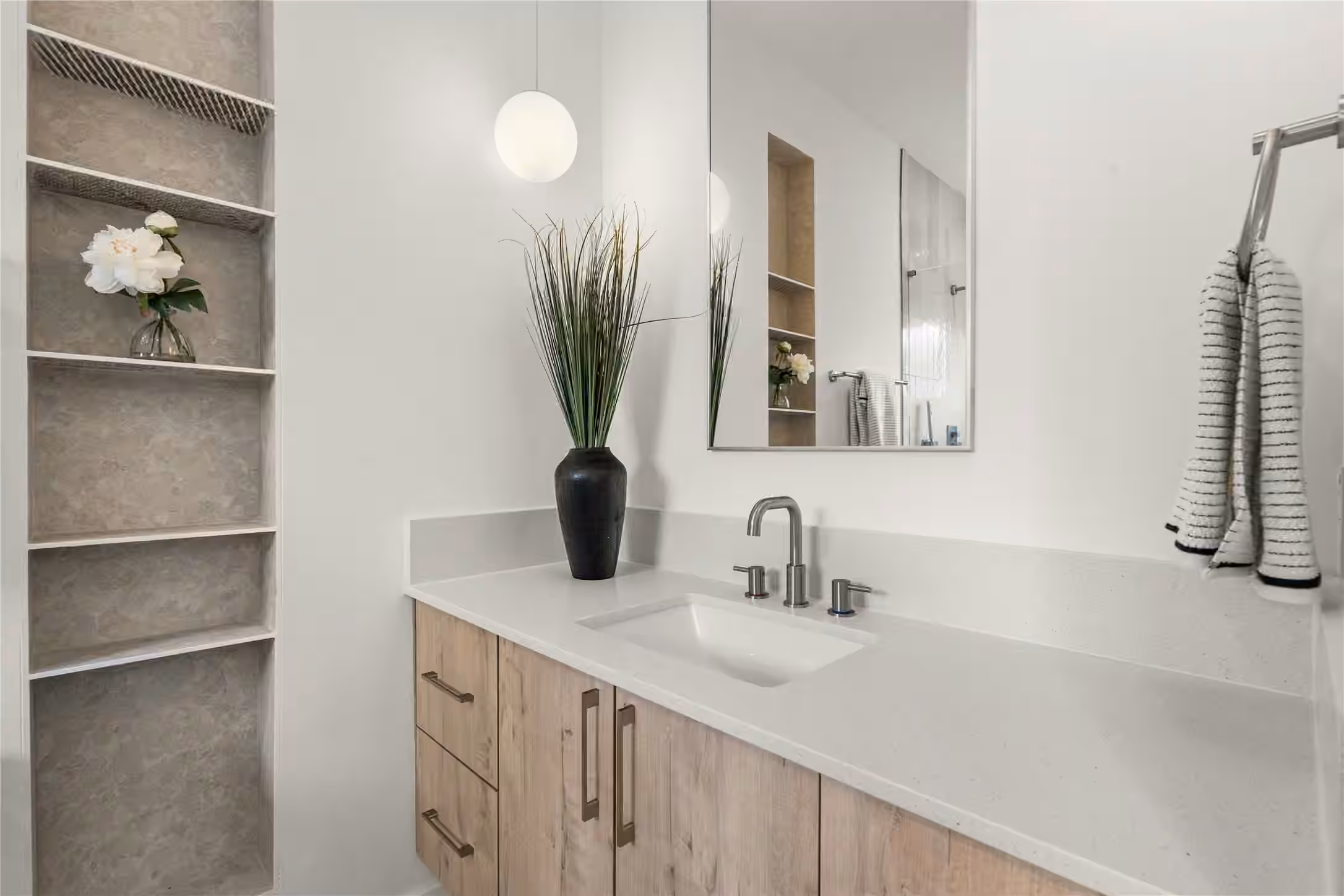 Photo 7 of 603 Skyland Terrace Way, Houston, TX