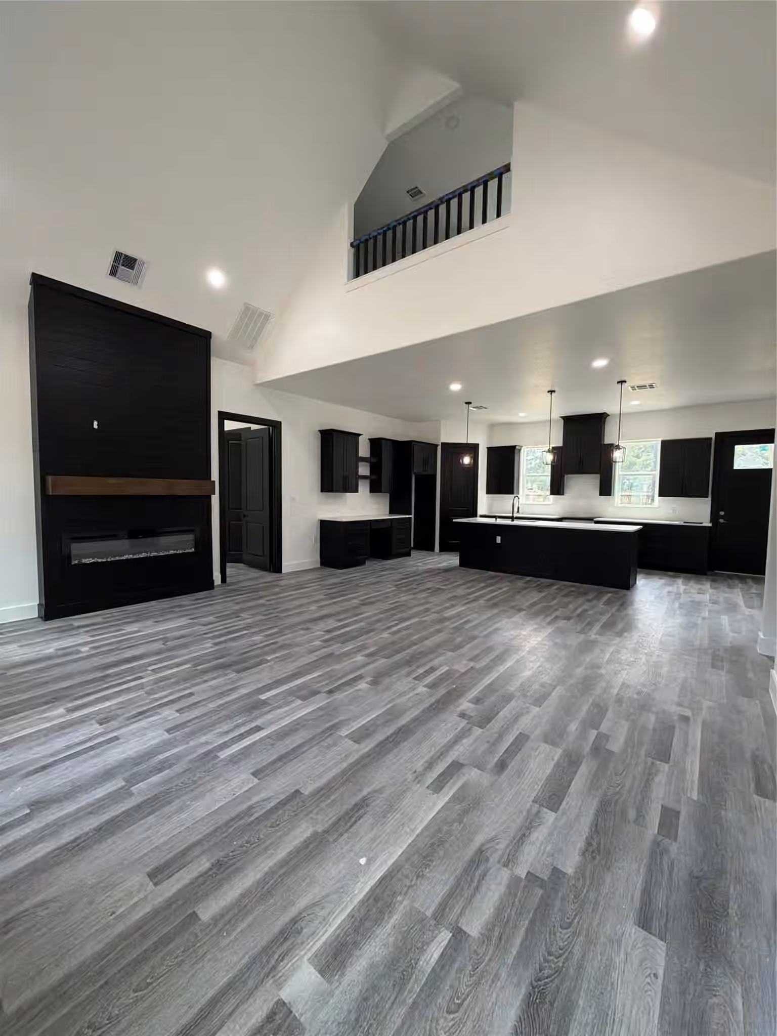 Photo 6 of 12511 Patridge Circle, Pinehurst, TX