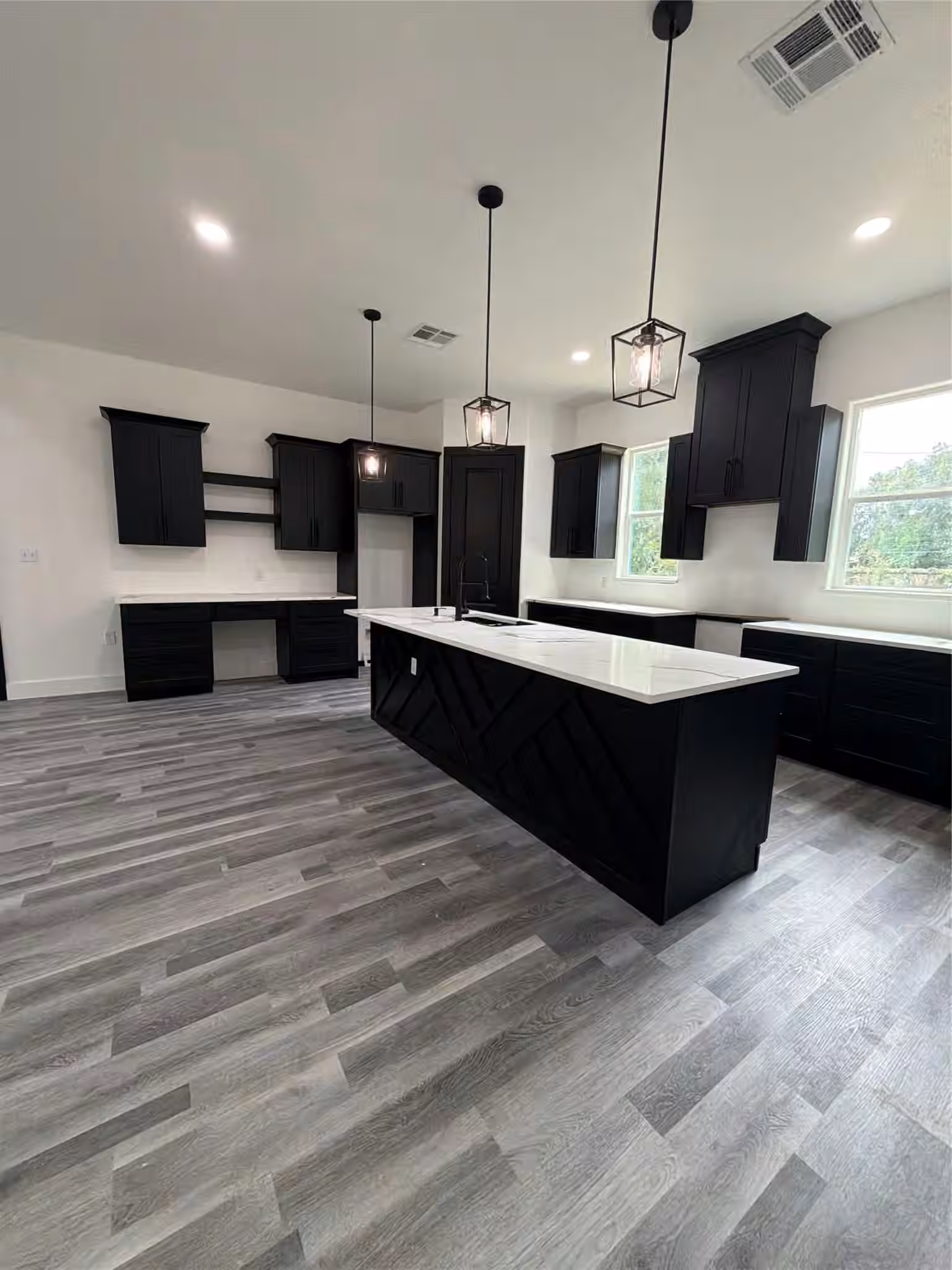 Photo 7 of 12511 Patridge Circle, Pinehurst, TX