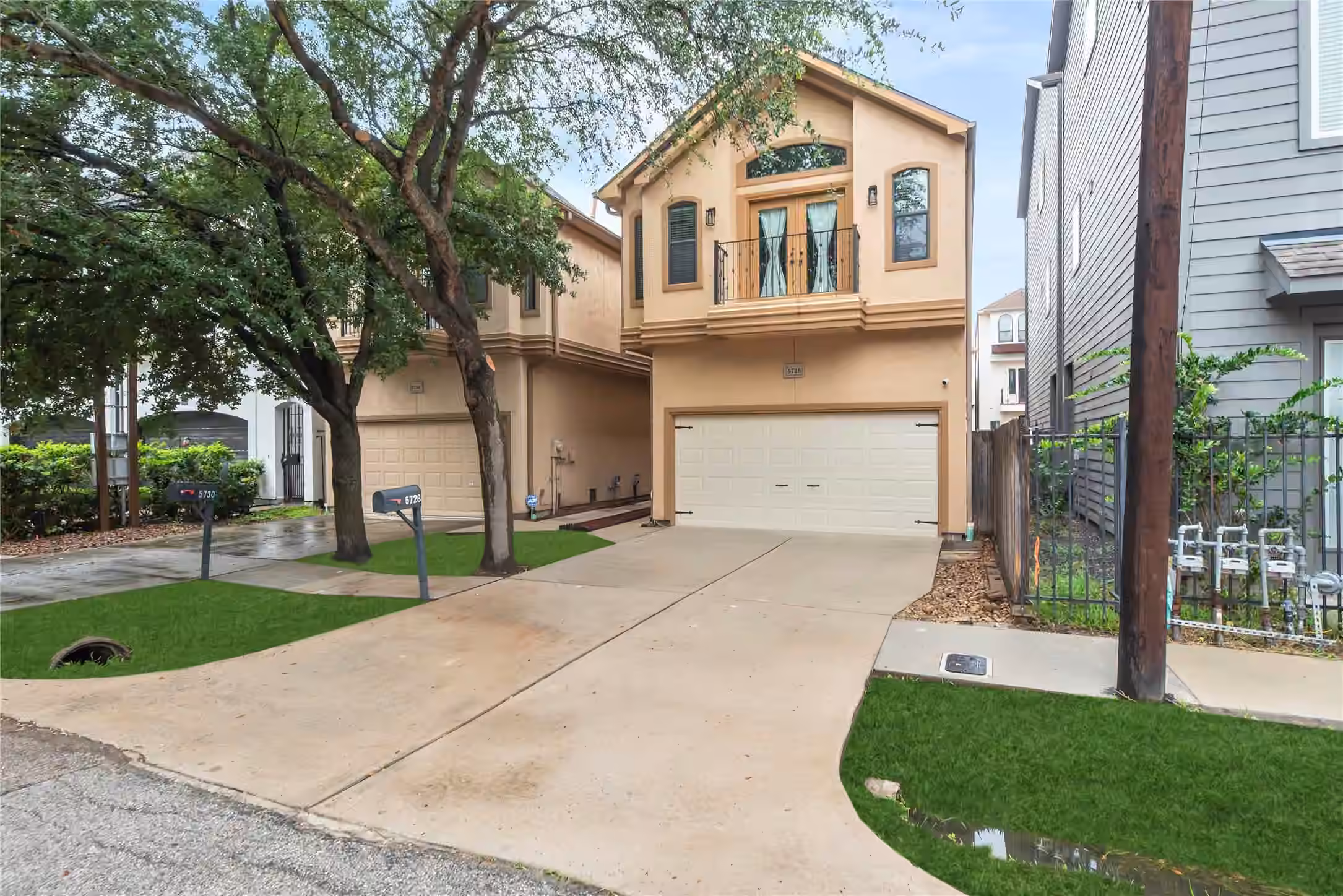 Photo 2 of 5728 Petty Street, Houston, TX