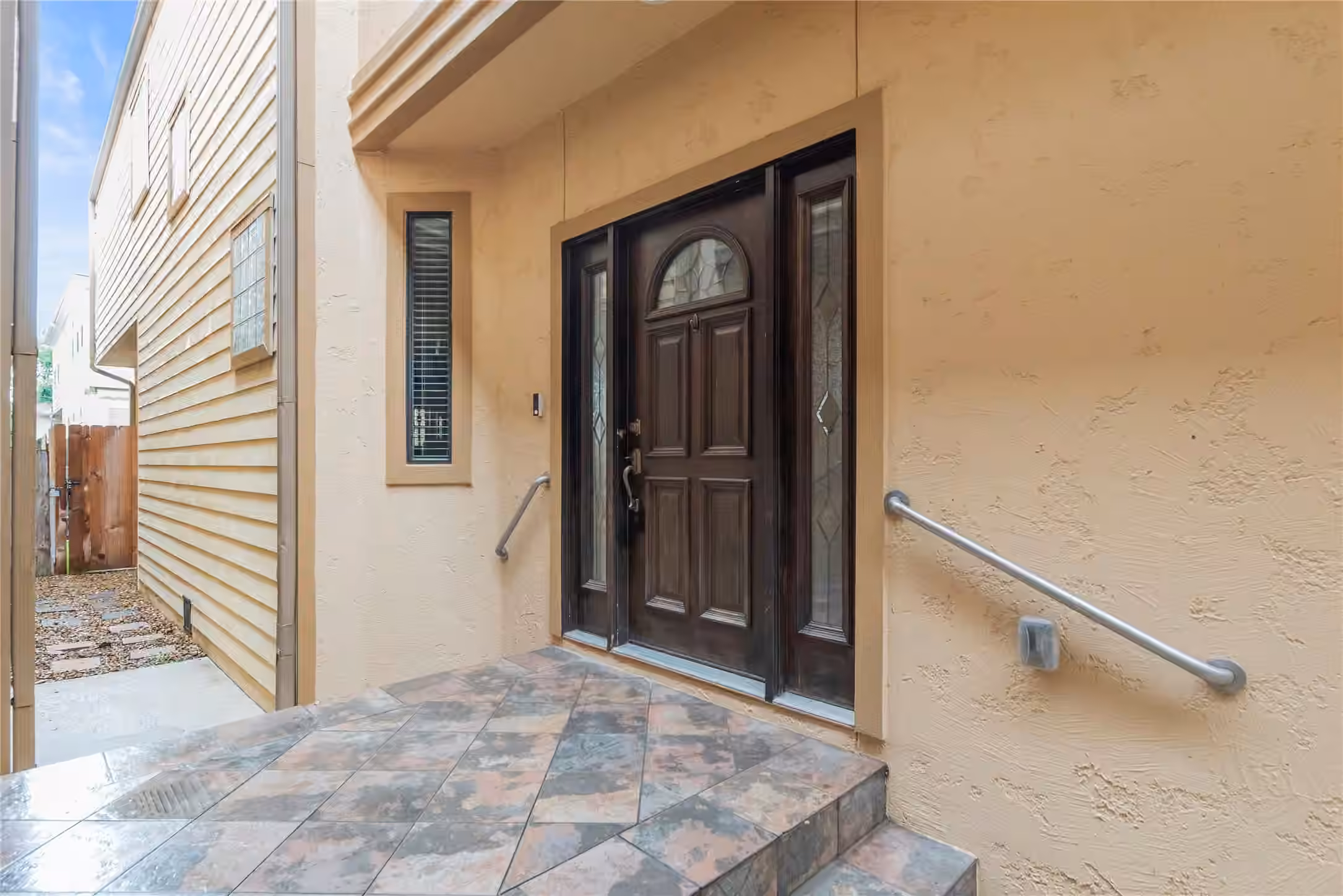 Photo 5 of 5728 Petty Street, Houston, TX
