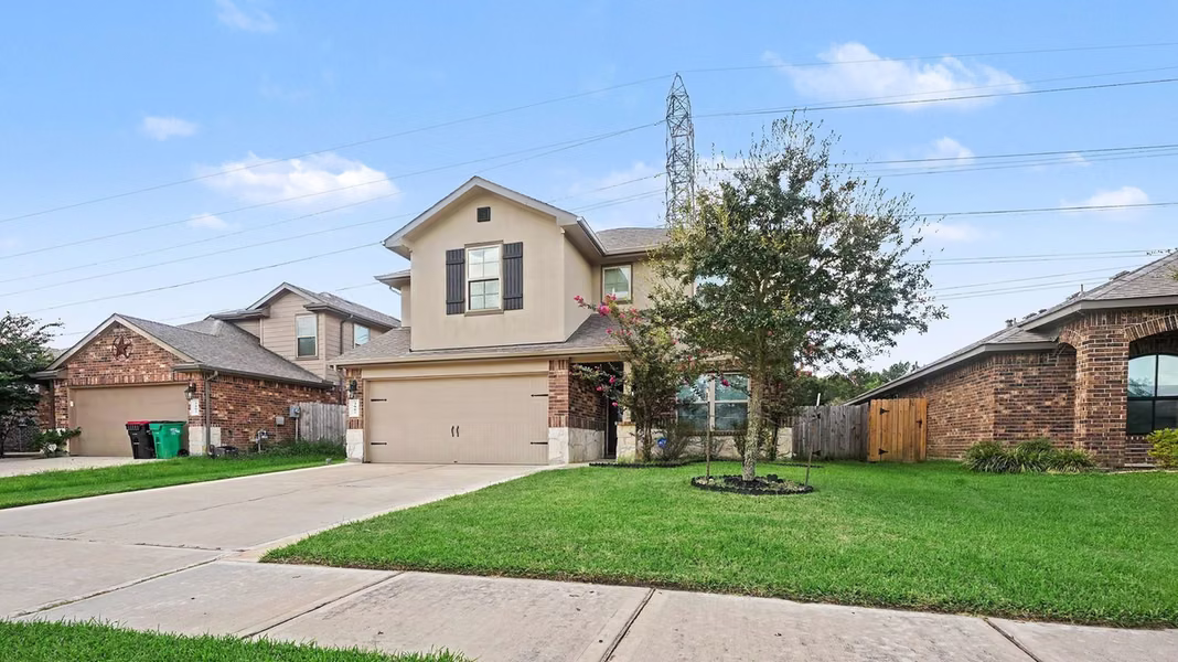Photo 3 of 3007 Canadian Goose Lane, Baytown, TX
