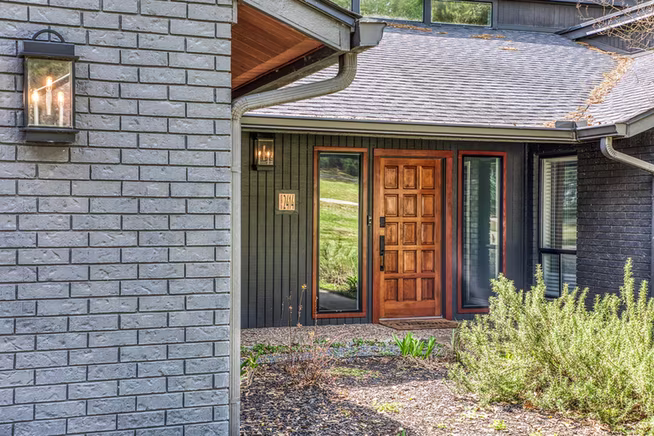 Photo 2 of 2414 E Rosedale, Brenham, TX