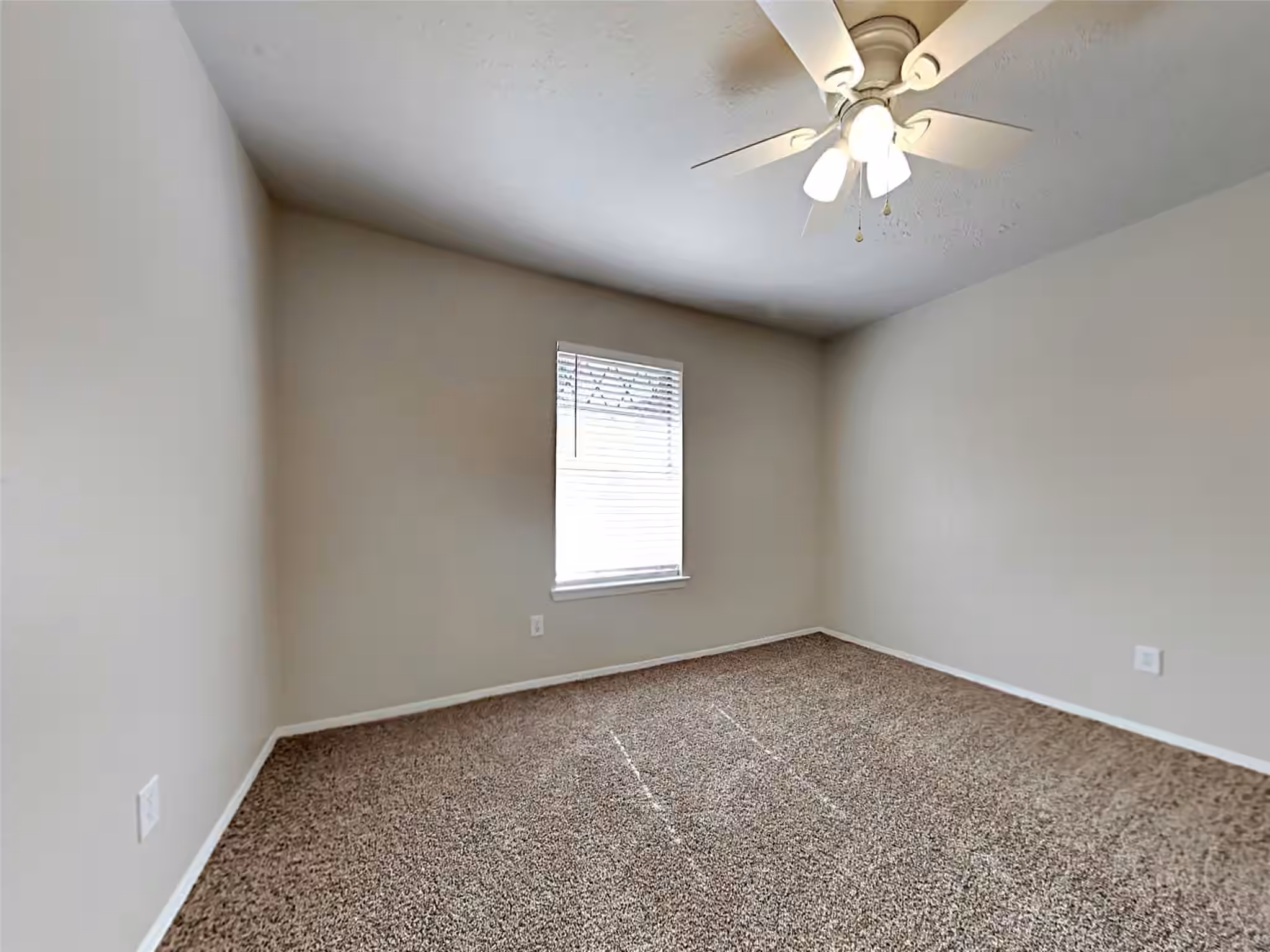 Photo 7 of 14919 Wainsfield Lane, Channelview, TX