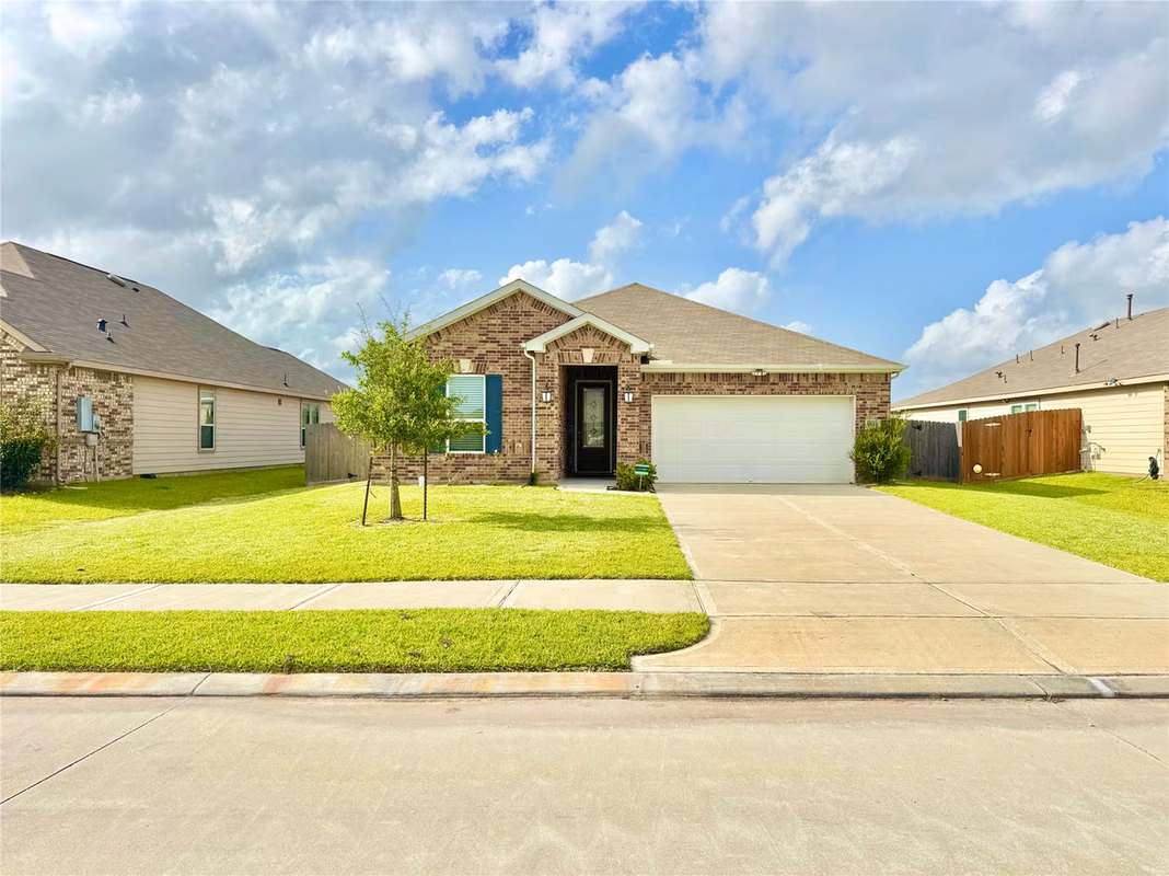 Photo of 1023 Valley Crest Lane, La Marque, TX