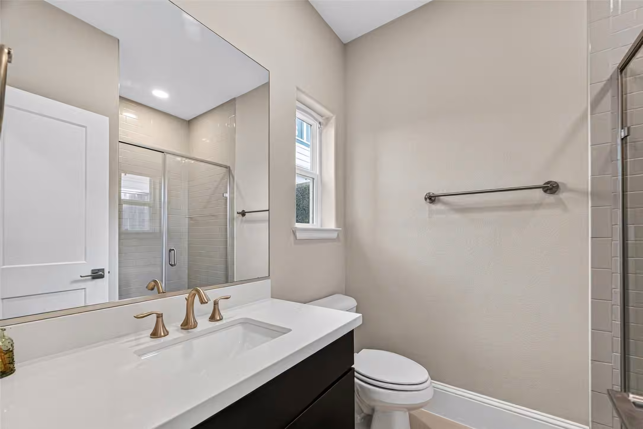 Photo 7 of 407 N Nagle Street F, Houston, TX