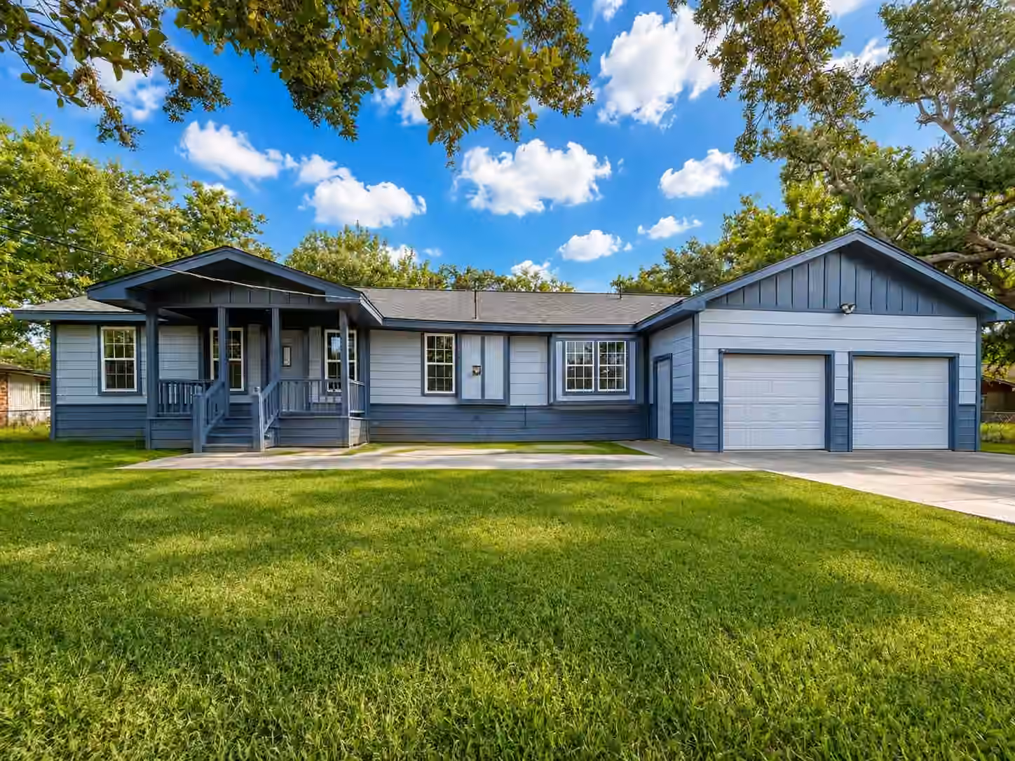 Photo of 316 Riley Road, Clute, TX