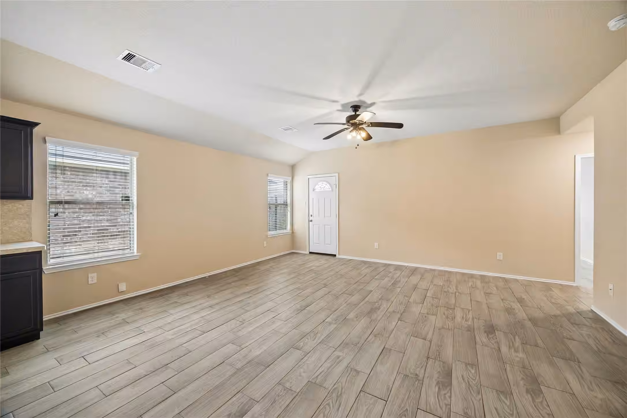 Photo 7 of 16522 Silla Ridge Court, Houston, TX
