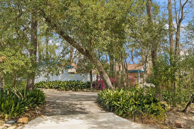 Photo of 202 Pine Hollow Lane, Houston, TX