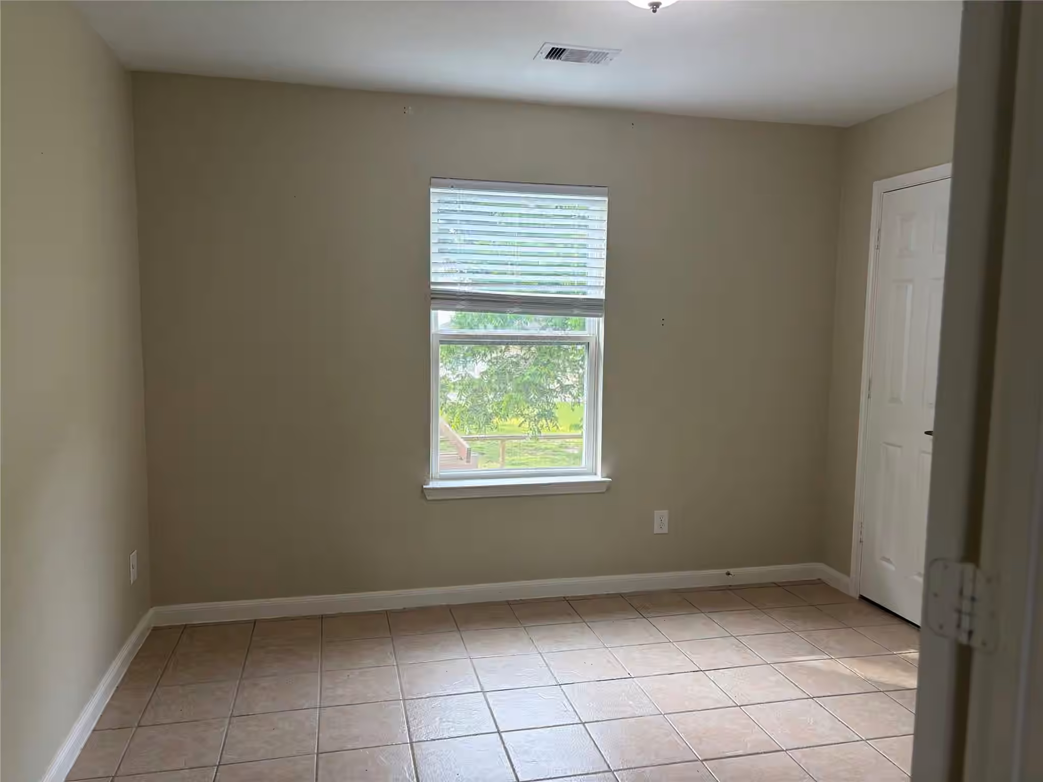 Photo 4 of 1206 4th Street, Seabrook, TX