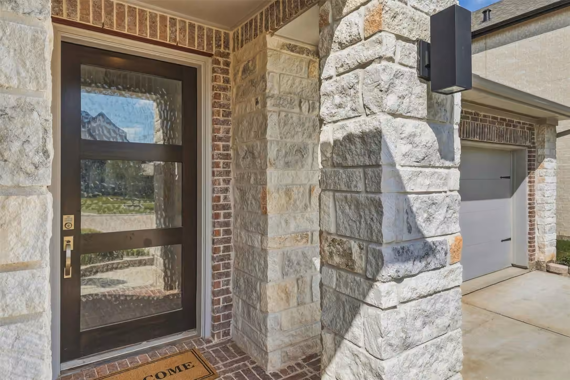 Photo 2 of 30135 Gold Finch Place, Fulshear, TX