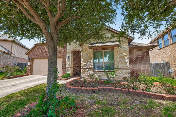 Photo 3 of 13930 Chalcott Drive, Richmond, TX