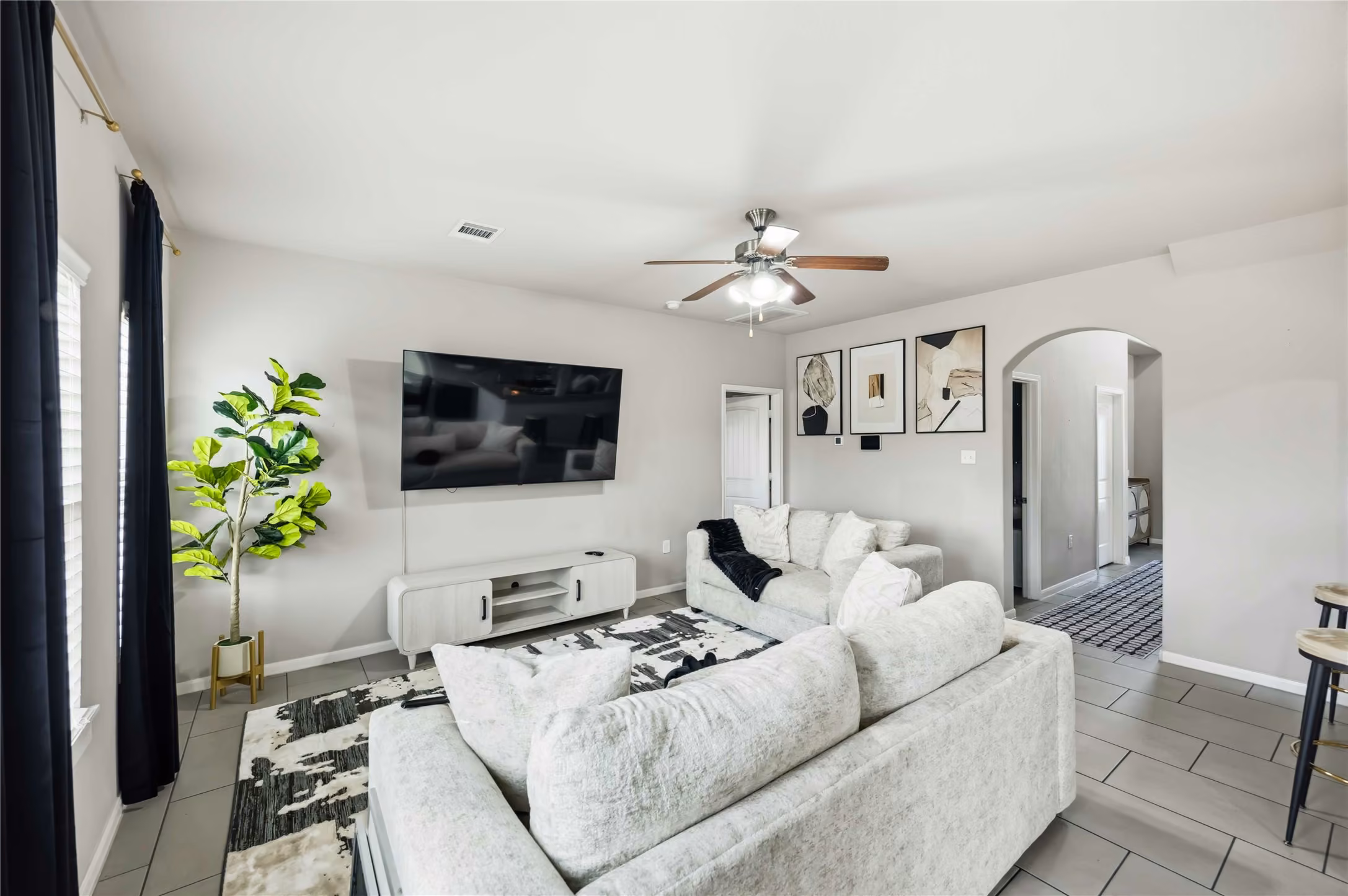 Photo 6 of 614 Palo Alto Court, Rosharon, TX