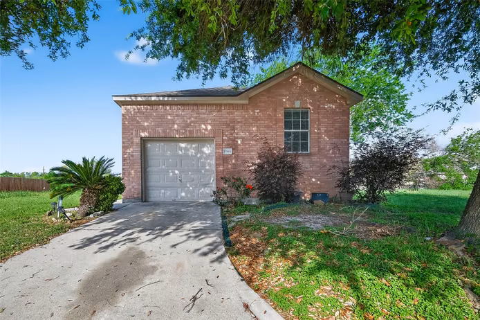 Photo 3 of 17111 Loch Raven Lane, Houston, TX
