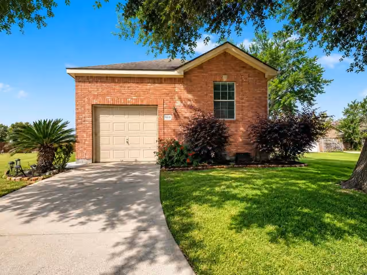 Photo 4 of 17111 Loch Raven Lane, Houston, TX