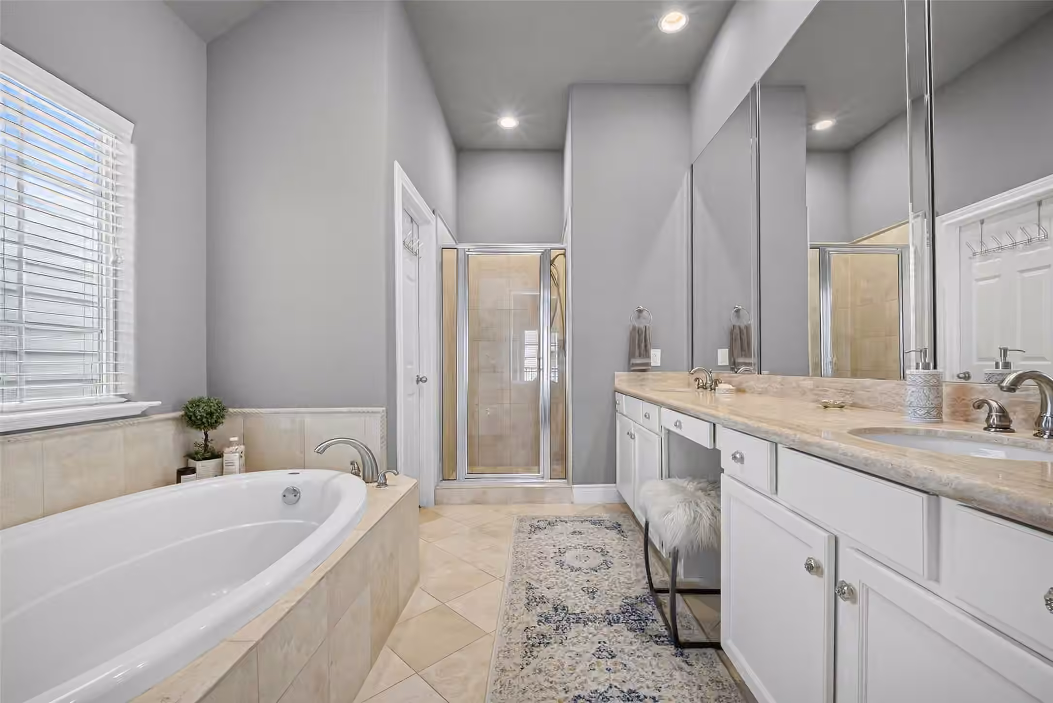 Photo 4 of 5978 Kansas Street, Houston, TX