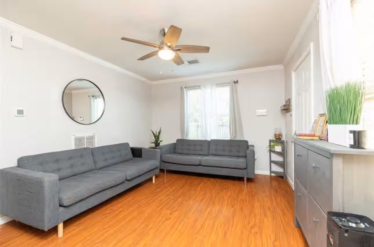 Photo 5 of 531 Dogwood Street, Houston, TX