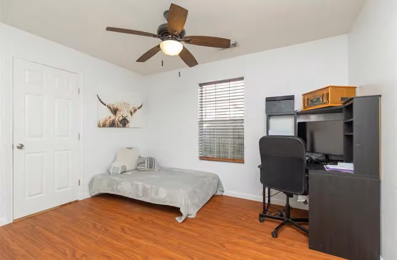 Photo 7 of 531 Dogwood Street, Houston, TX