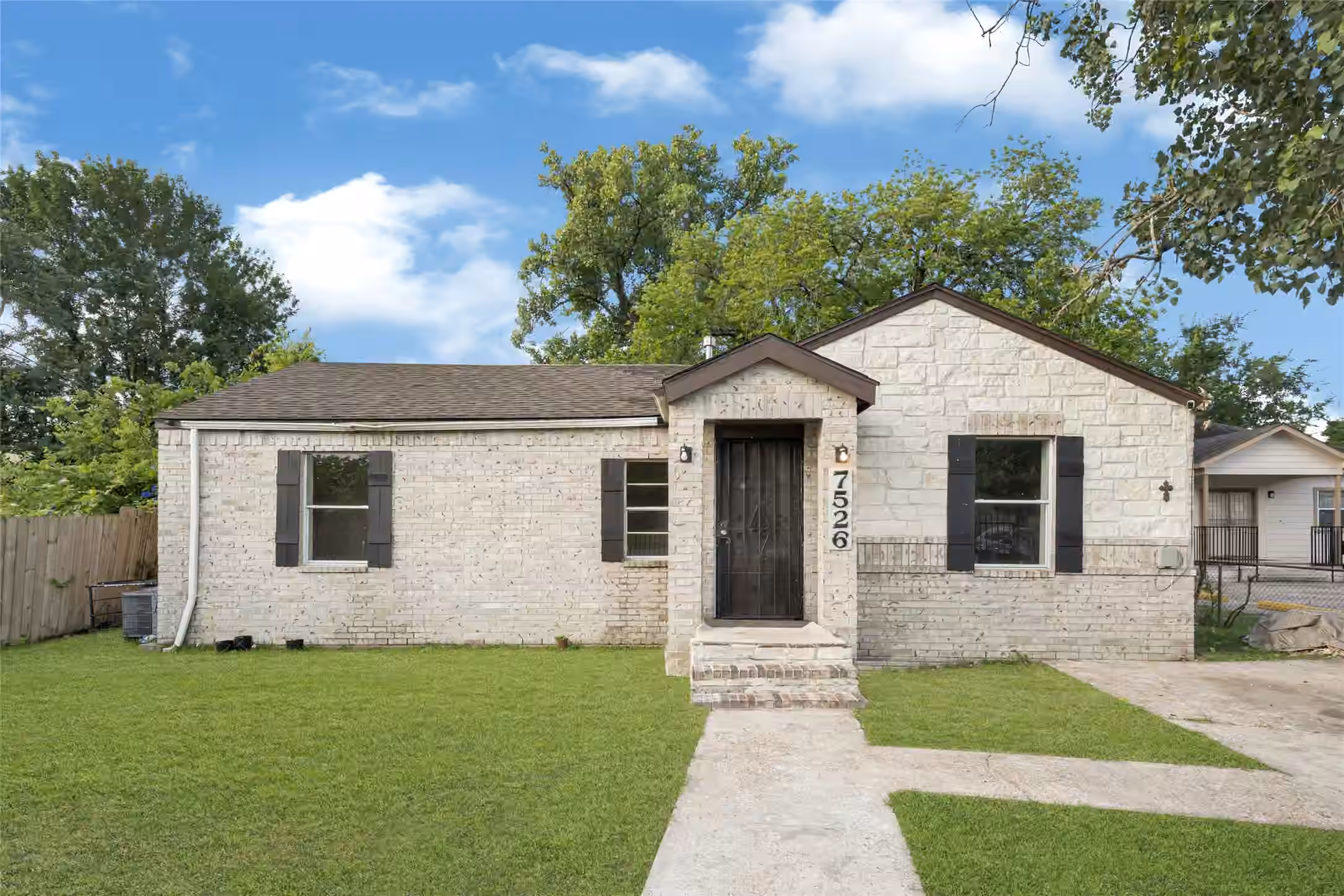 Photo of 7526 Bywood Street, Houston, TX 77028
