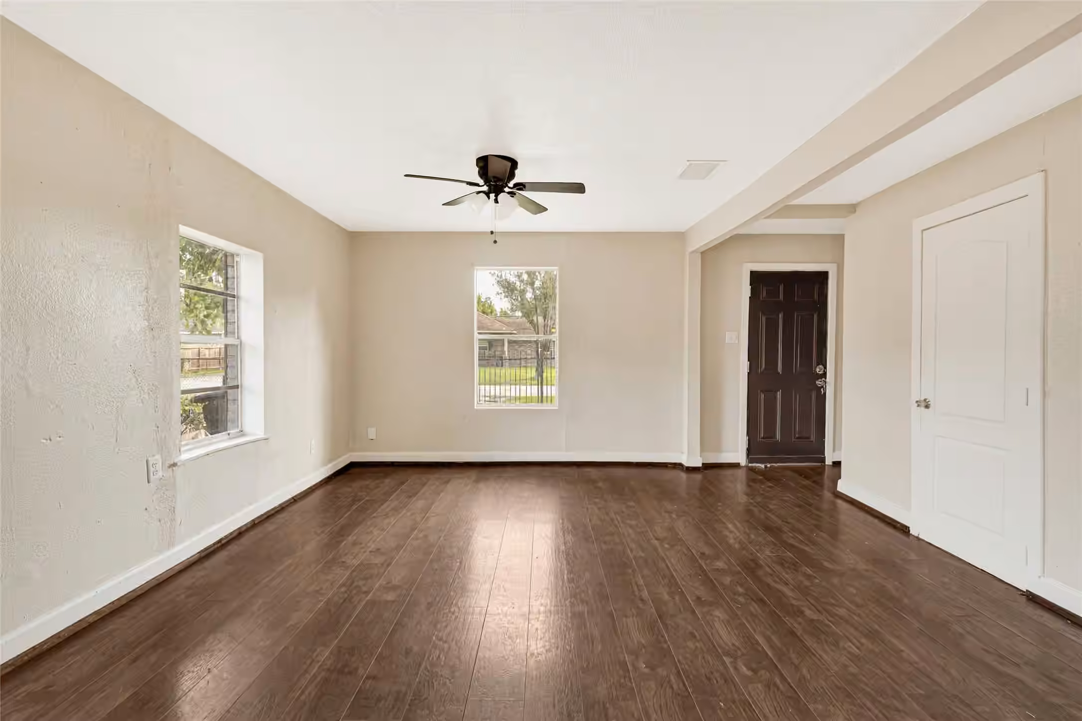 Photo 6 of 7526 Bywood Street, Houston, TX
