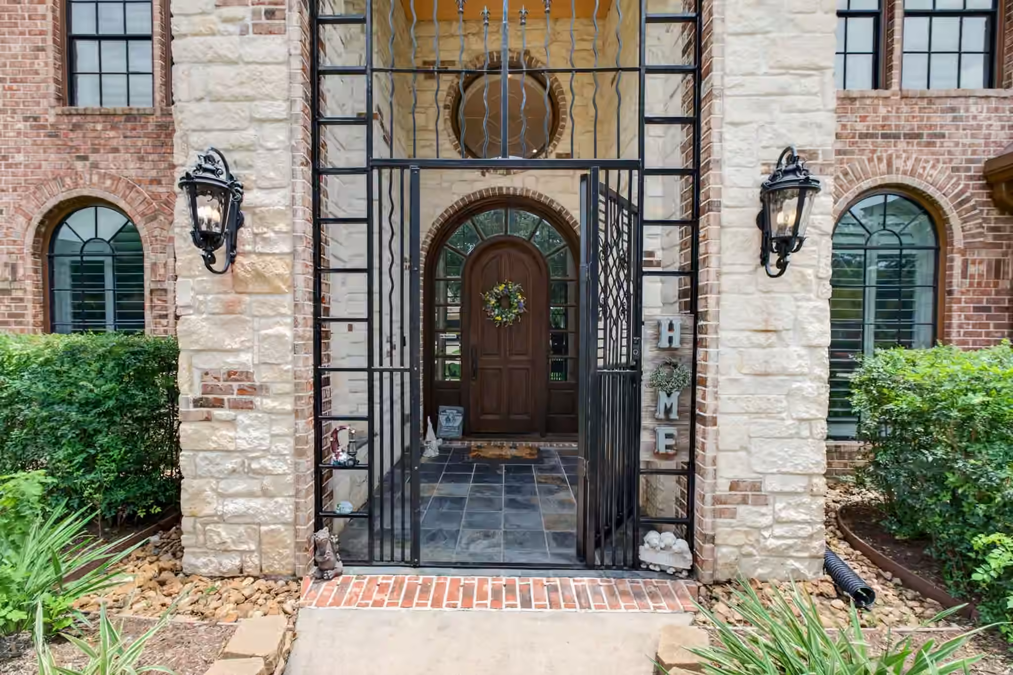 Photo 2 of 13910 Springmint Drive, Cypress, TX