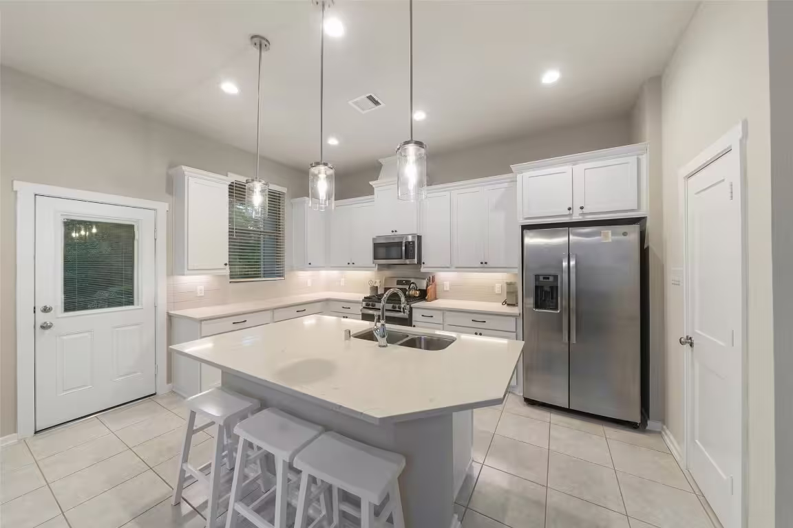 Photo 3 of 324 N Spotted Fern Drive, Montgomery, TX