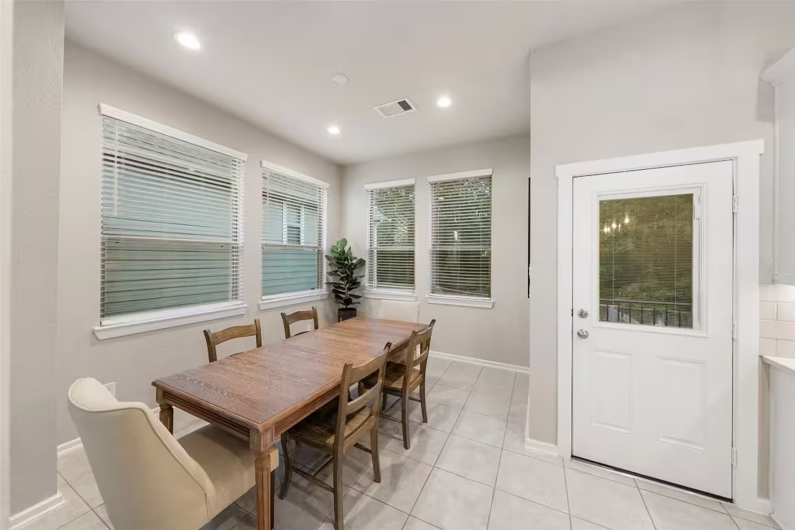 Photo 5 of 324 N Spotted Fern Drive, Montgomery, TX