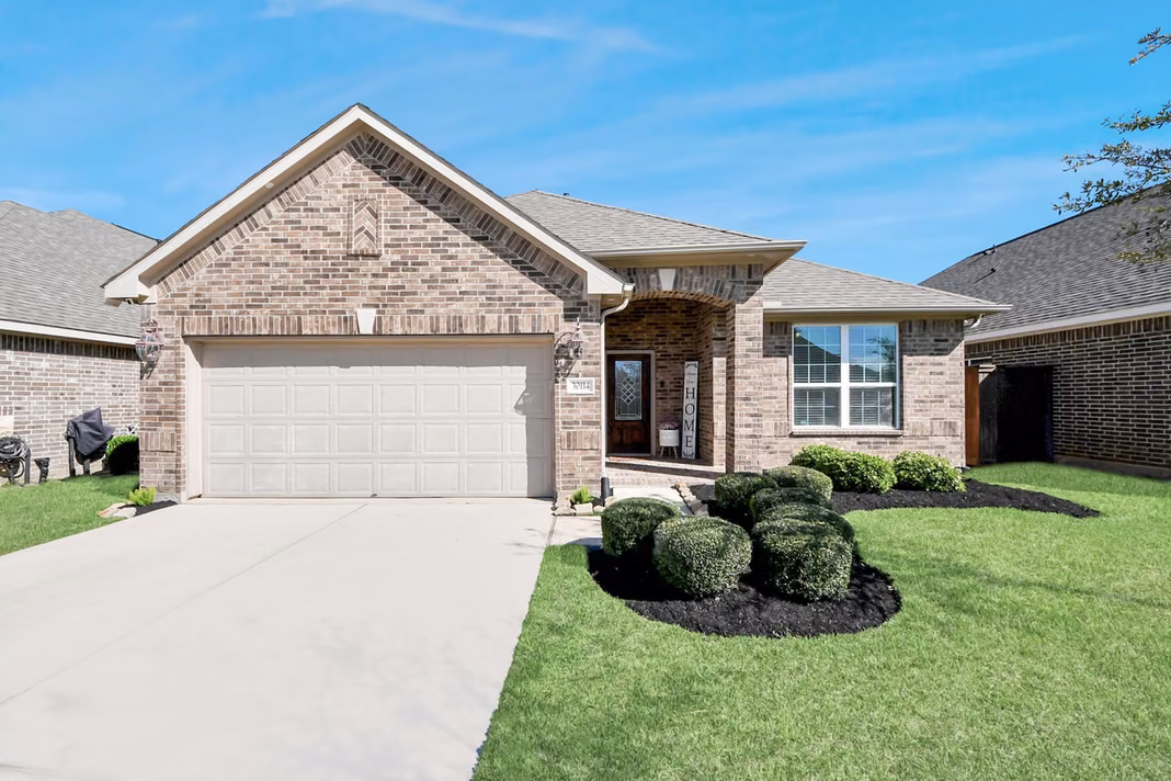Photo 2 of 30114 Cascading Brook Way, Brookshire, TX