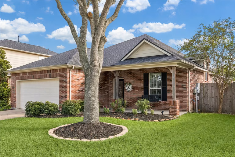 Photo 3 of 6168 Cornell Lane, League City, TX