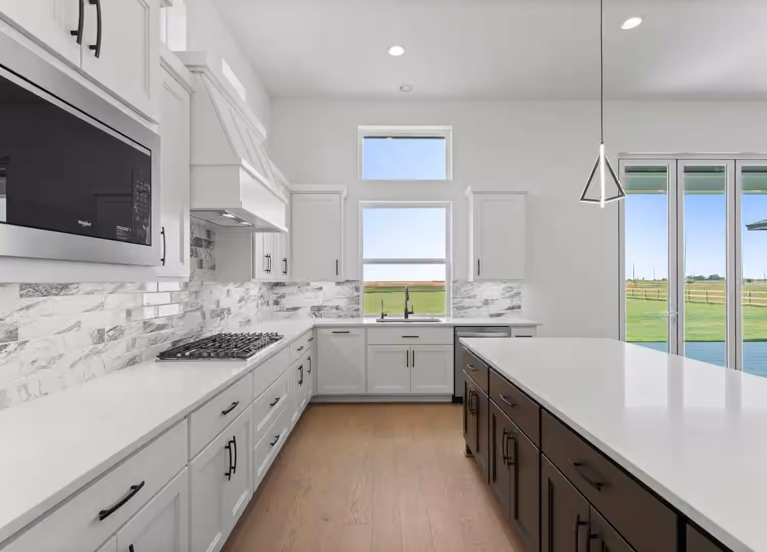 Photo 5 of 1013 Prescott Drive, Conroe, TX