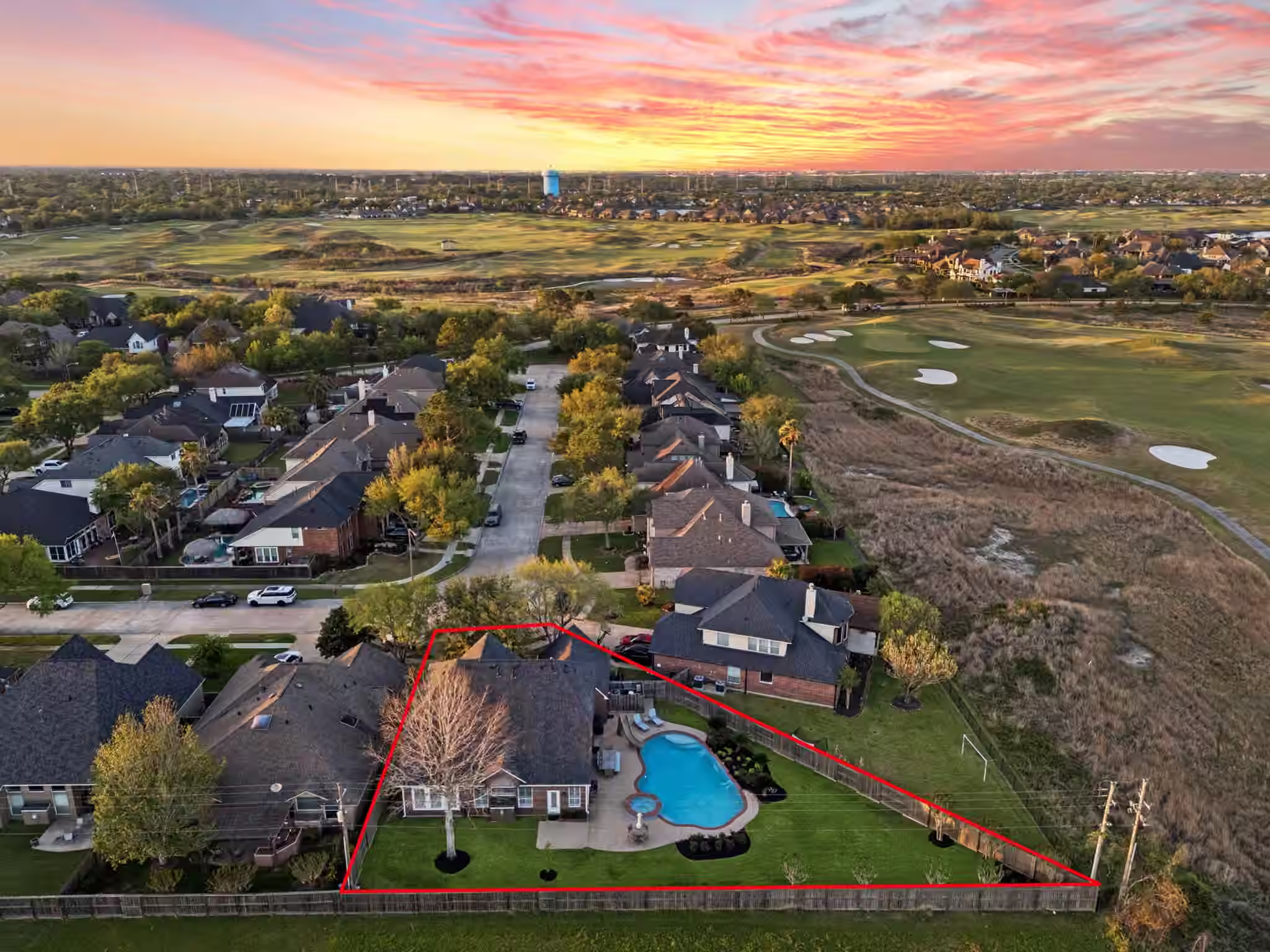 Photo 2 of 5102 Hidden Brook Ln, League City, TX
