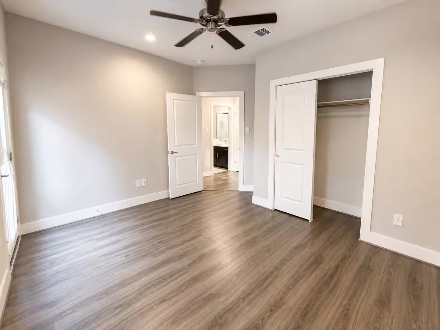 Photo 7 of 1103 Olivier Lane, Houston, TX