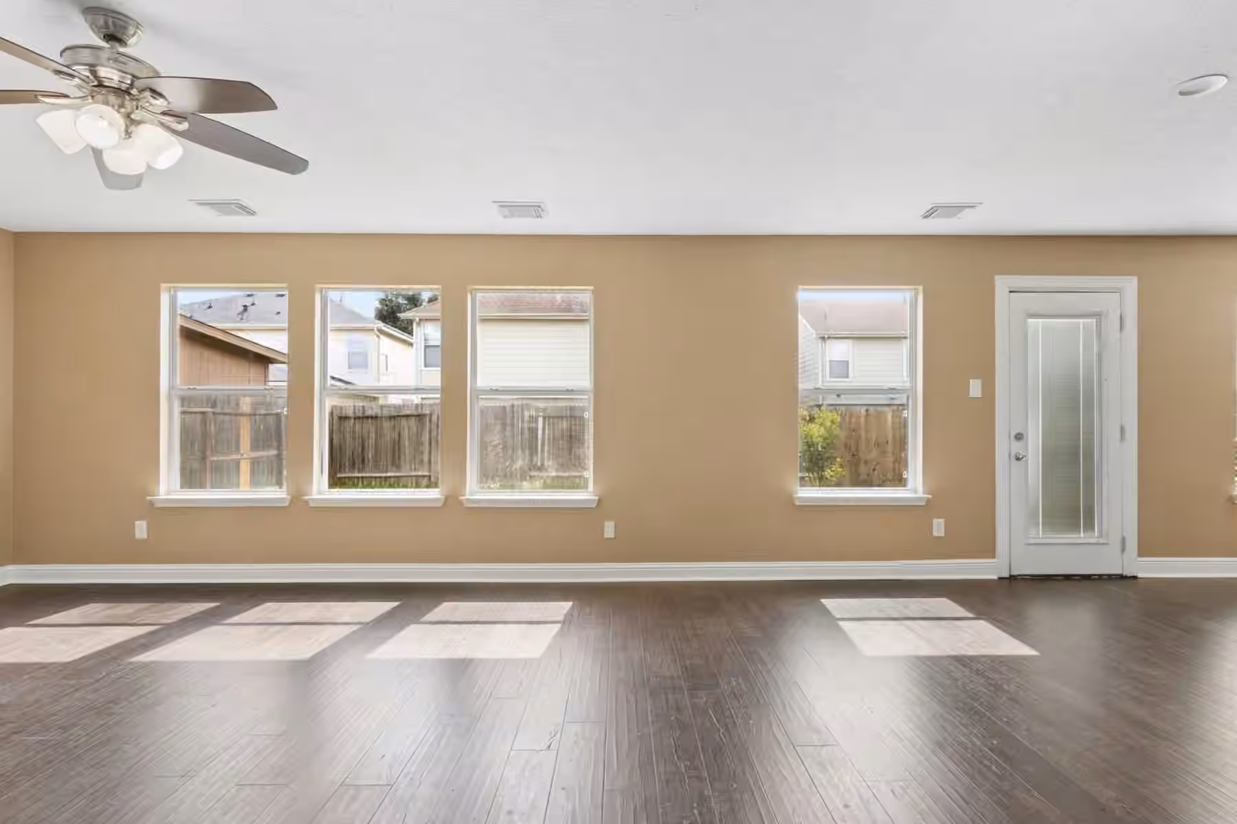 Photo 5 of 19414 Remington Prairie Drive, Houston, TX