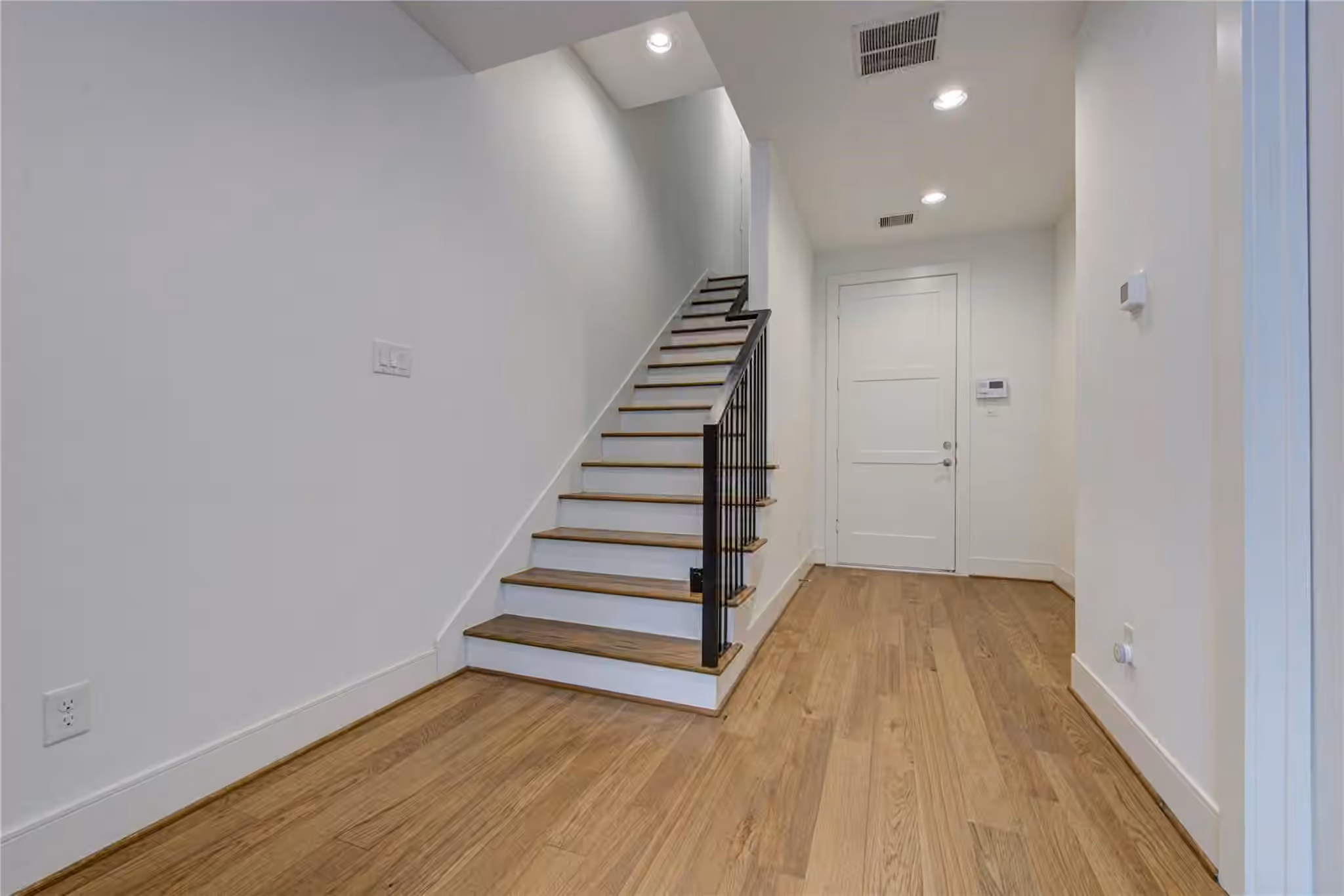 Photo 3 of 2622 Rusk Street, Houston, TX