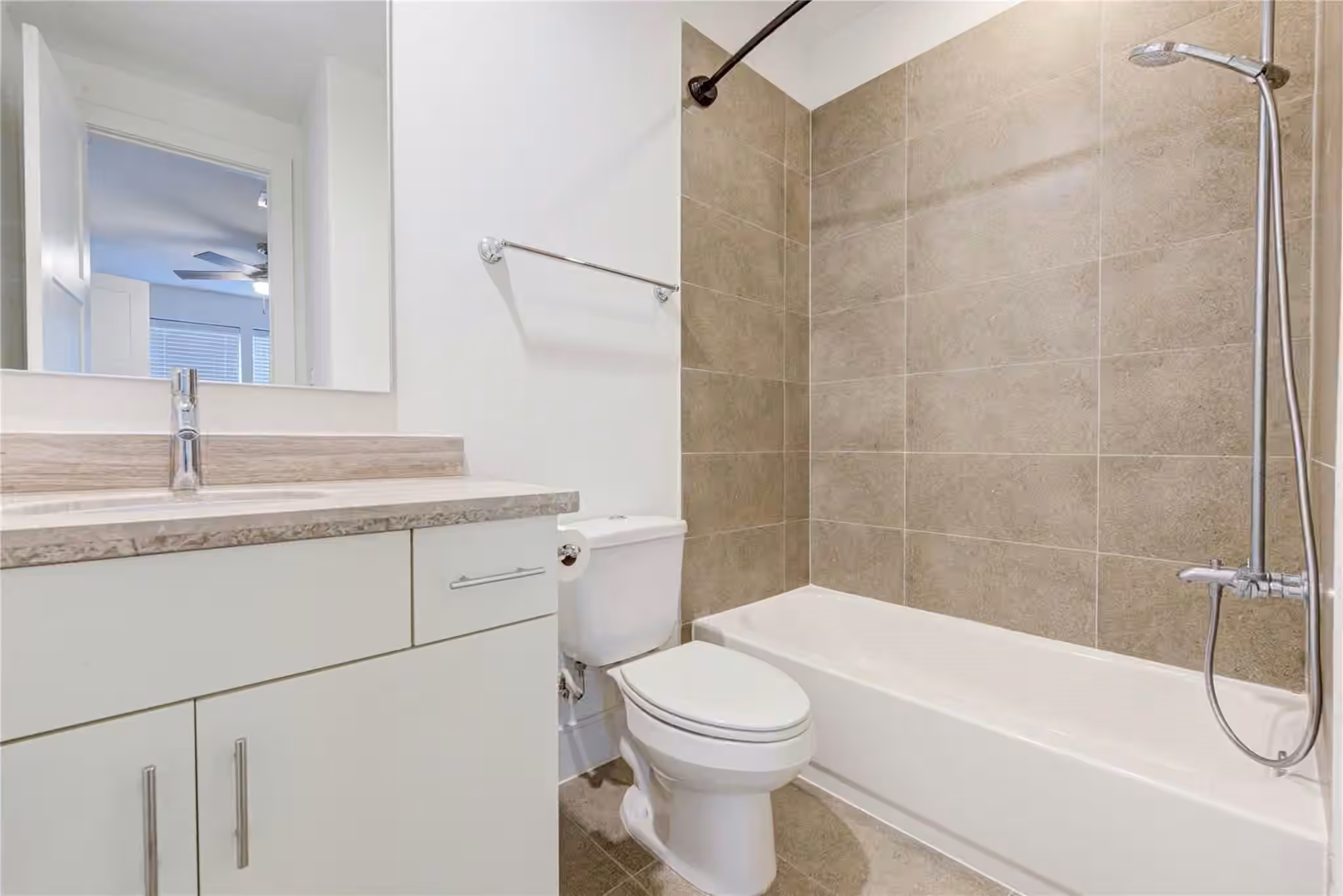 Photo 6 of 2622 Rusk Street, Houston, TX