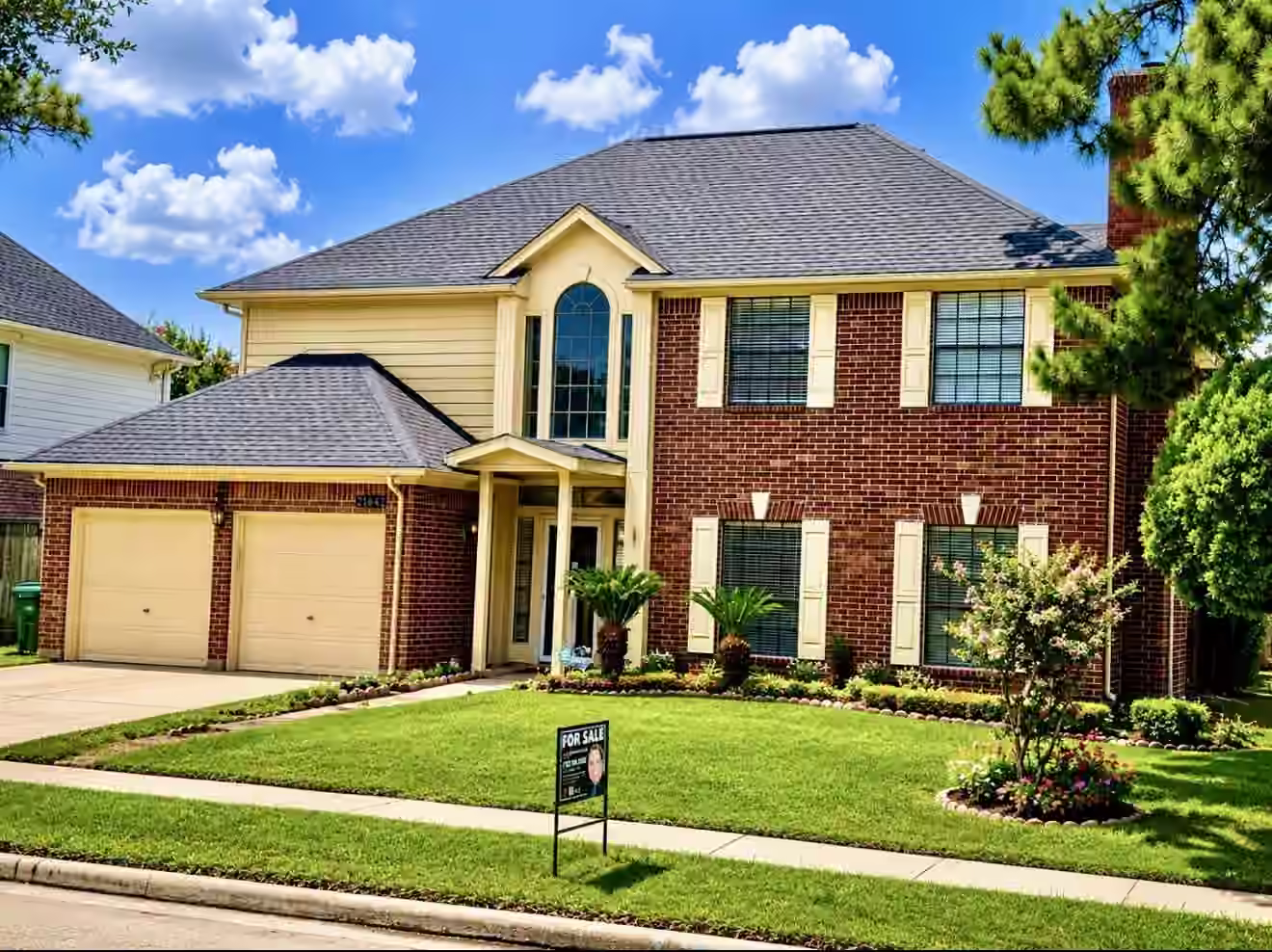 Photo 2 of 21642 Highland Knolls Drive, Katy, TX