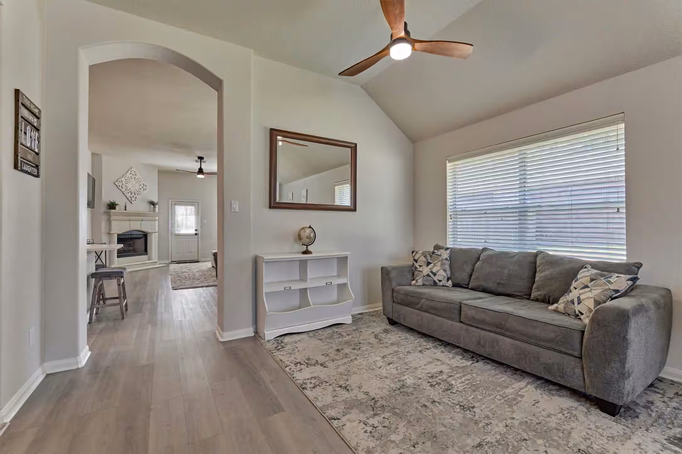 Photo 5 of 3729 Breckenridge Drive, Montgomery, TX