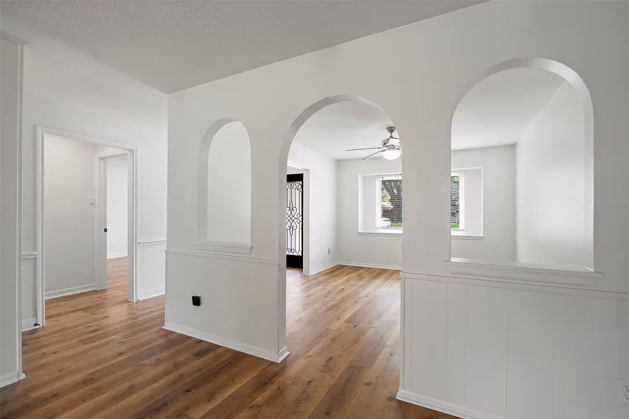 Photo 6 of 10642 Mayfield Road, Houston, TX