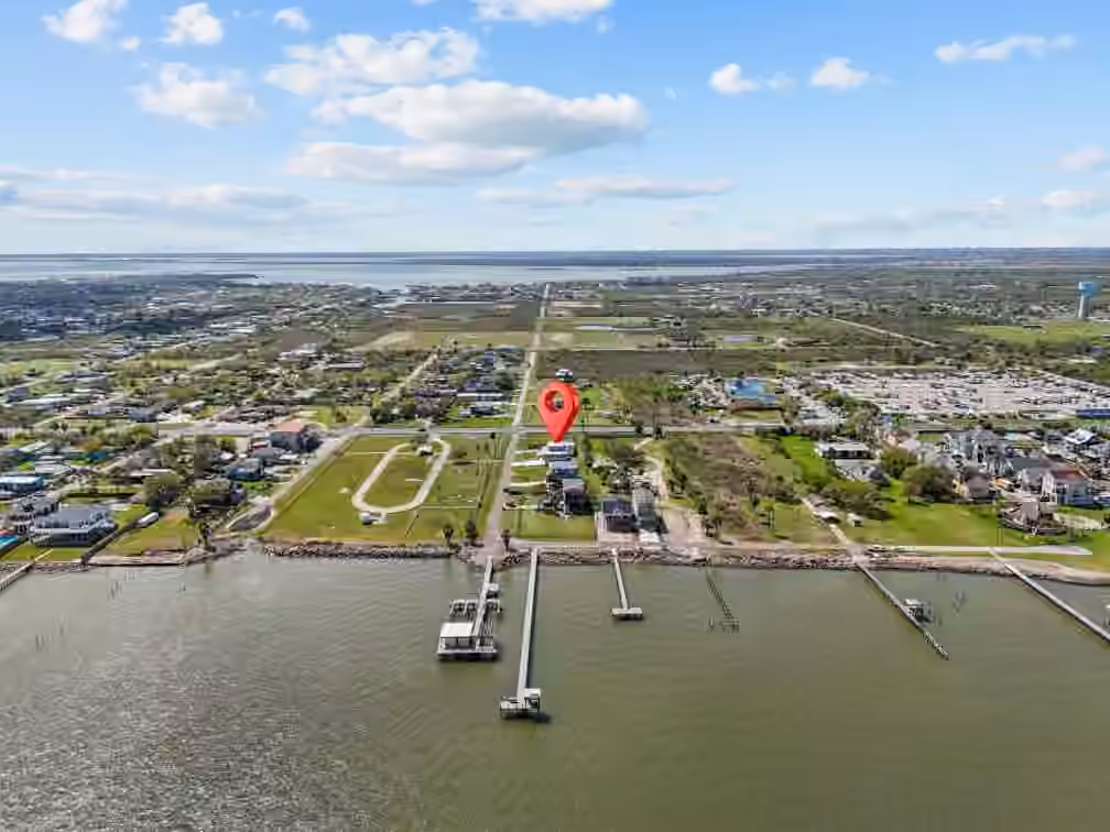 Photo 3 of 118 22nd Street, San Leon, TX