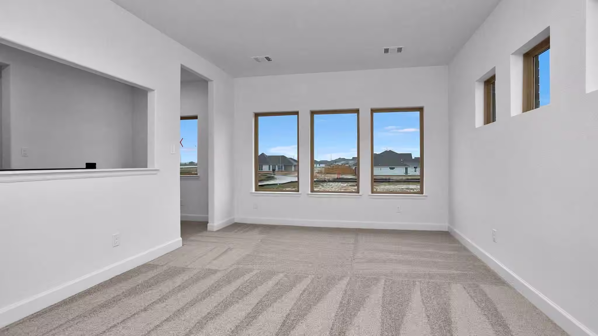 Photo 6 of 30351 Spragletop View Street, Fulshear, TX