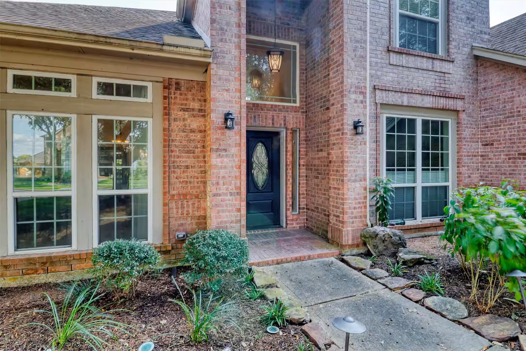 Photo 2 of 1123 Wellshire Drive, Katy, TX